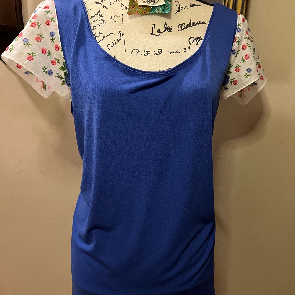 Blue Women's Tank Top with a Vintage Flair